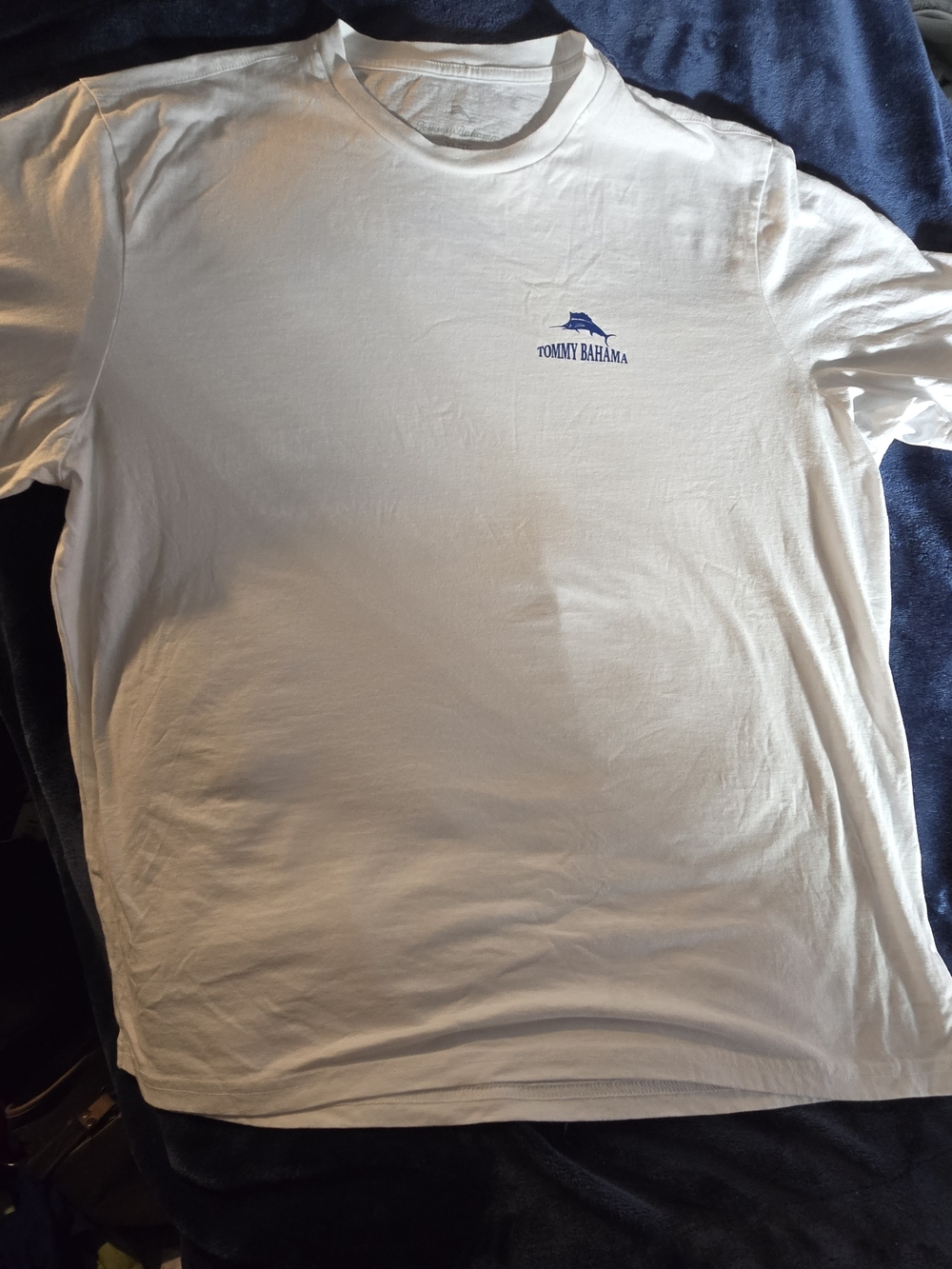 Tommy Bahama "Beachin' And Wine- In' " White And Blue Size XL Resortwear Beach